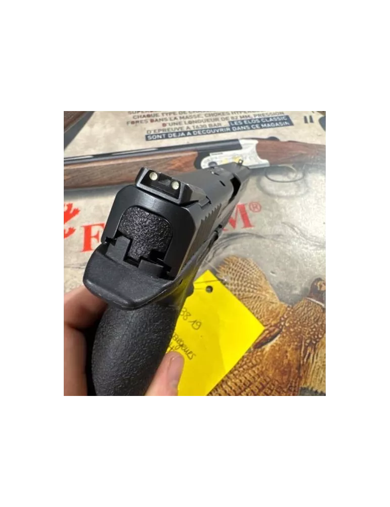 Pistolet Smith & Wesson M&P9 9x19mm para