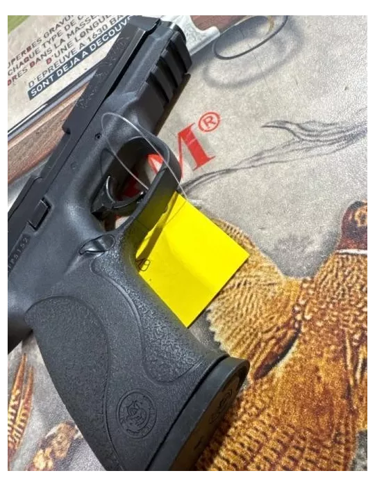 Pistolet Smith & Wesson M&P9 9x19mm para