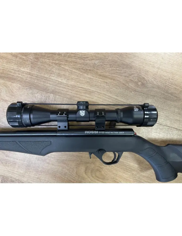 Carabine à verrou Rossi 8122 cal.22LR + lunette 4x32 + bipied + modérateur de son