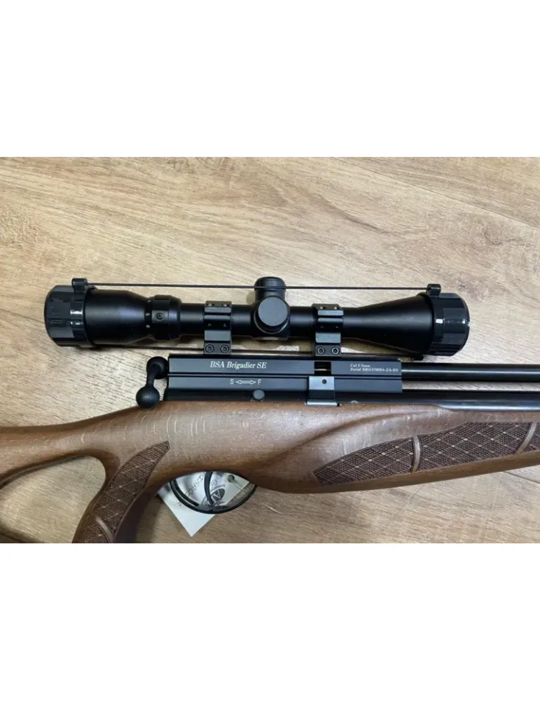 Carabine air comprimé PCP BSA Brigadier cal.5.5mm 40J + lunette 3-9x40