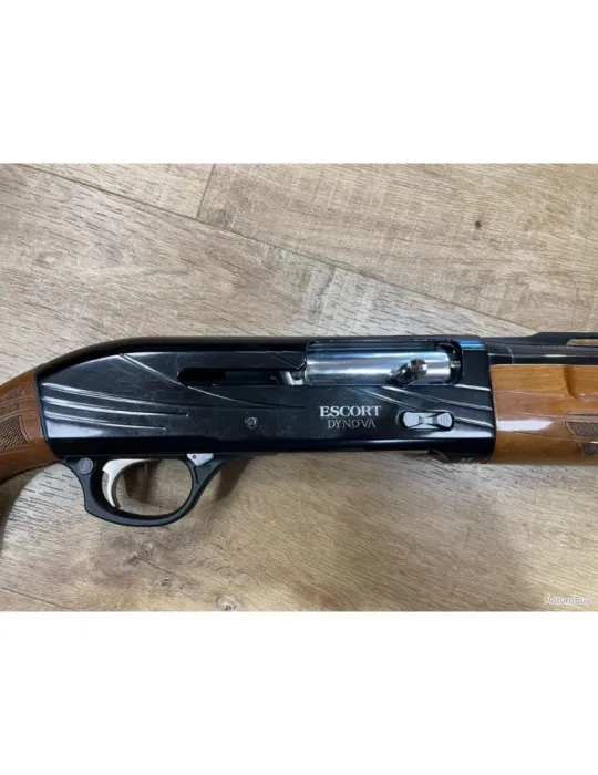 Fusil semi-automatique Hatsan Escort Dynova cal.12